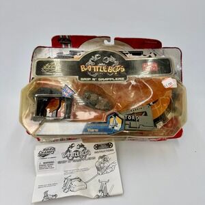 Road Champs BattleBots Grip N' Grapplers Toro  2001 No. 28750 INCOMPLETE